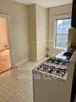 featured image of 221 Woodford St #8