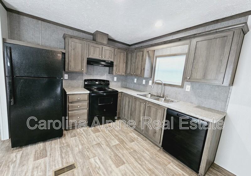 315 Starling Ln - Photo 2 of 12