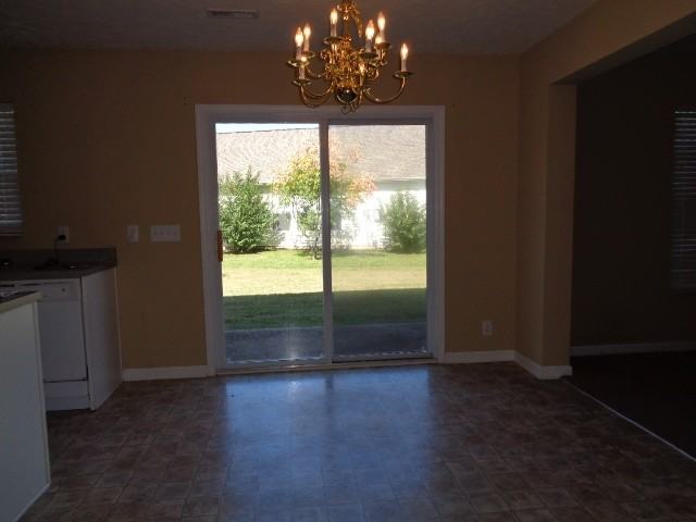 3067 Hidden Creek Dr - Photo 2 of 10