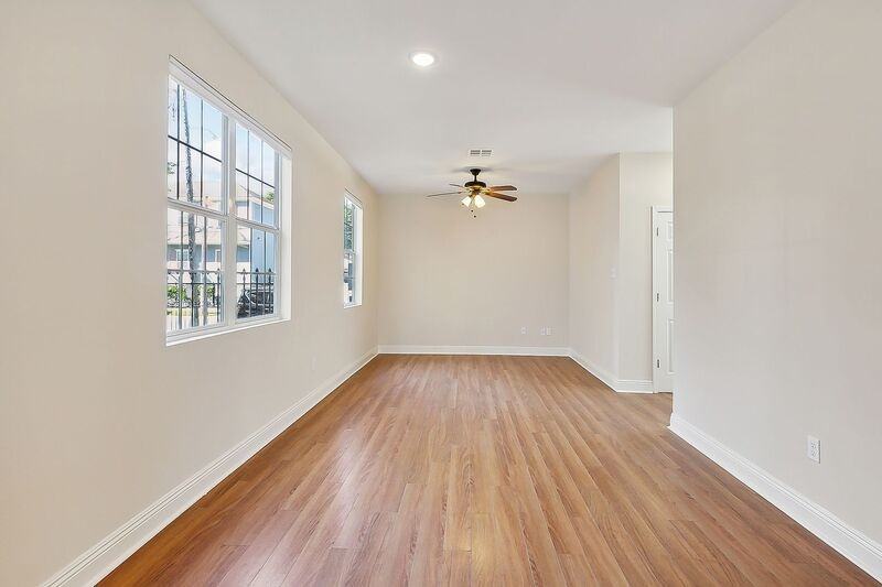 2437 Conti St #2437C - Photo 3 of 12