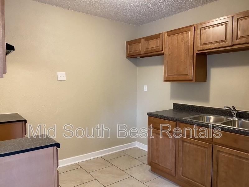 2603 Dwight Rd - Photo 3 of 7