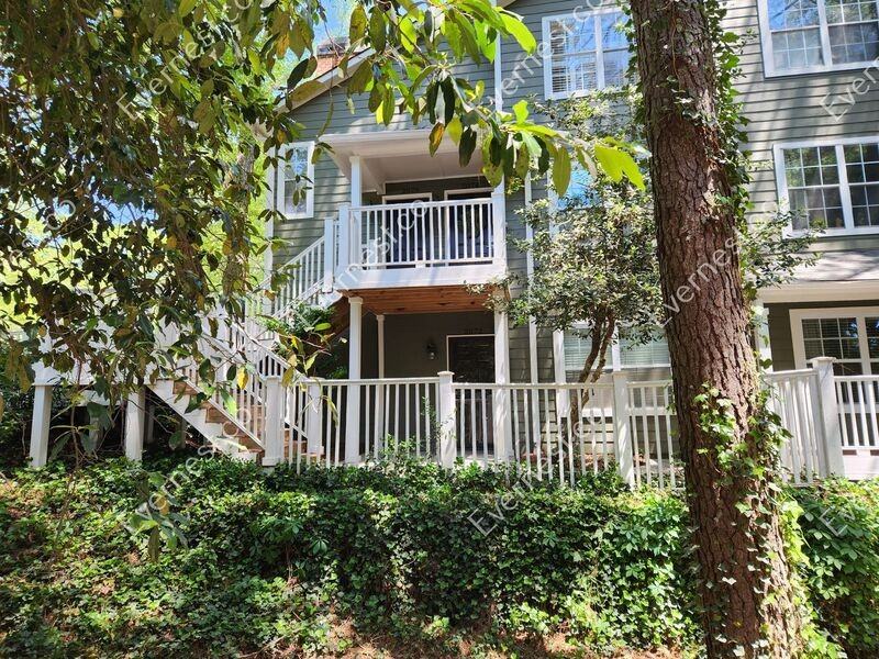 2072 River Heights Walk Se - Photo 2 of 34