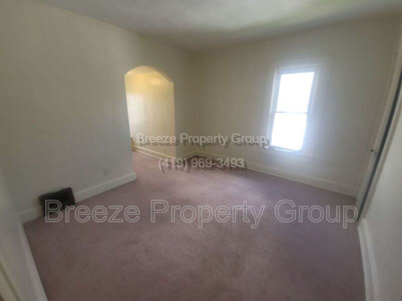 1436 W High St - Photo 5 of 7