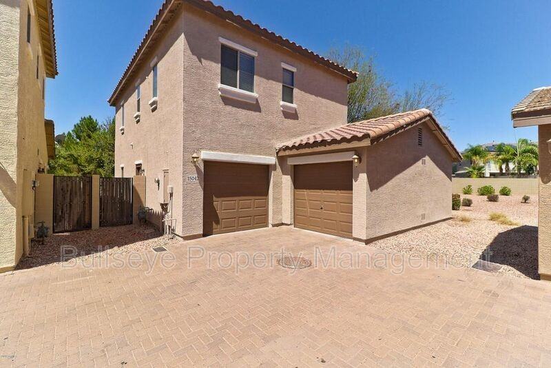 15042 N 142nd Ln - Photo 4 of 36