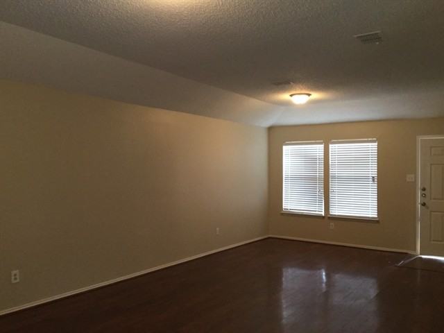 304 Marsha St - Photo 2 of 16