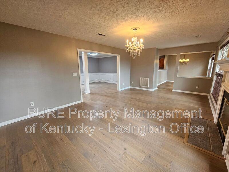 528 Newbury Way - Photo 7 of 30