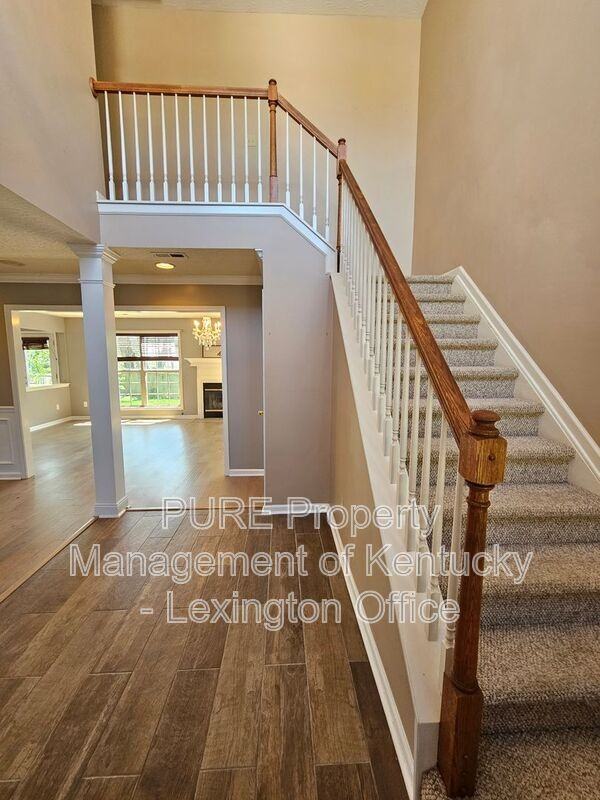 528 Newbury Way - Photo 2 of 30