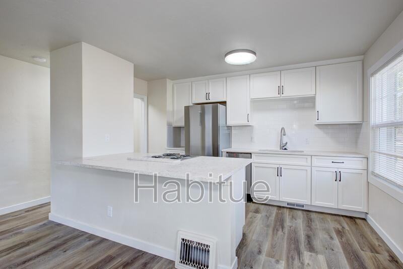 1002 N 27th St - Photo 2 of 12