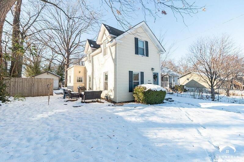 1017 Delaware St - Photo 2 of 28