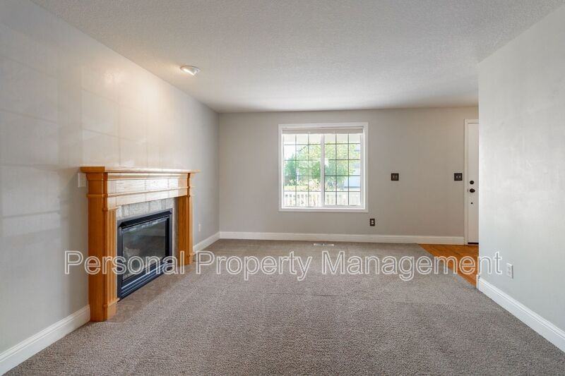 18714 Se 18th St - Photo 4 of 26