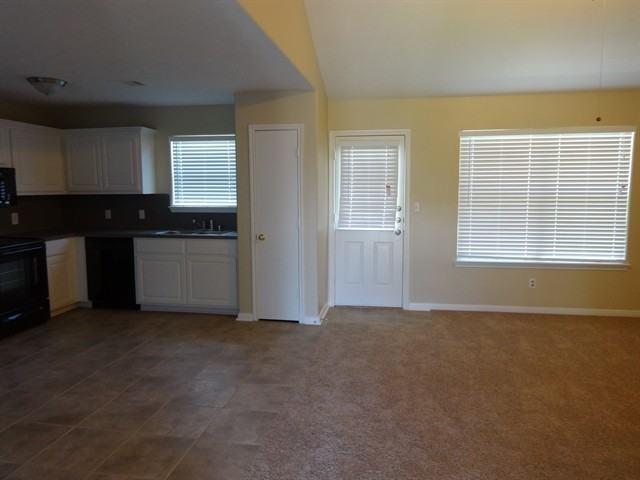 2004 Redfish Dr - Photo 3 of 12
