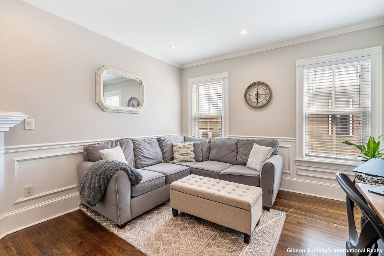 176 Bowen St #3 - Photo 3 of 18