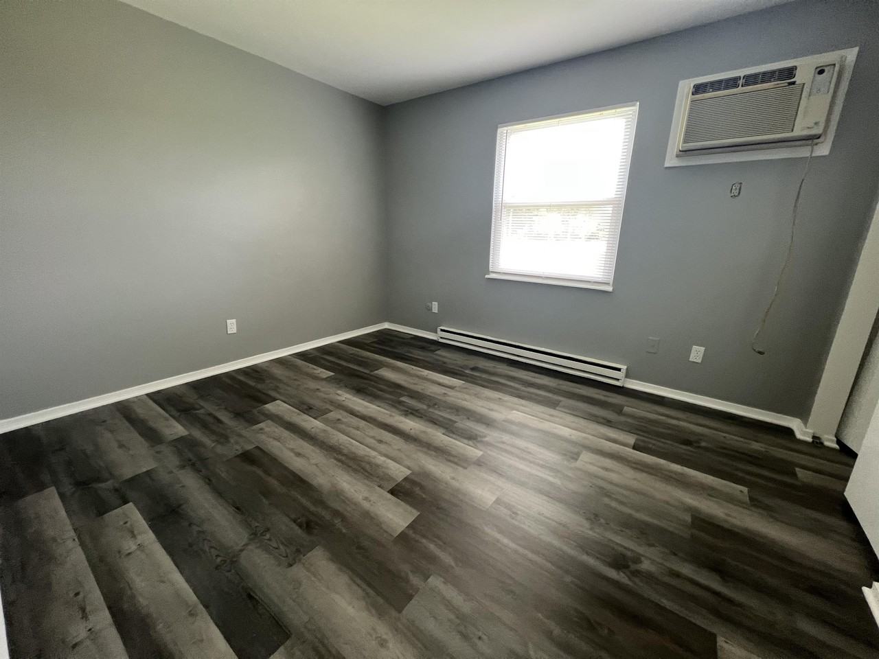 405 East Reed Street - Photo 7 of 22