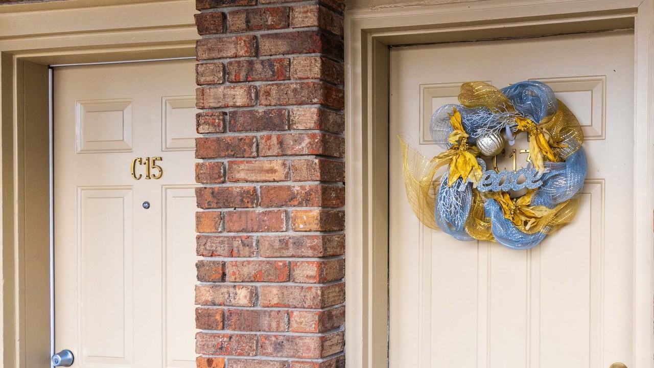 111 N 33rd Ave - Photo 5 of 50