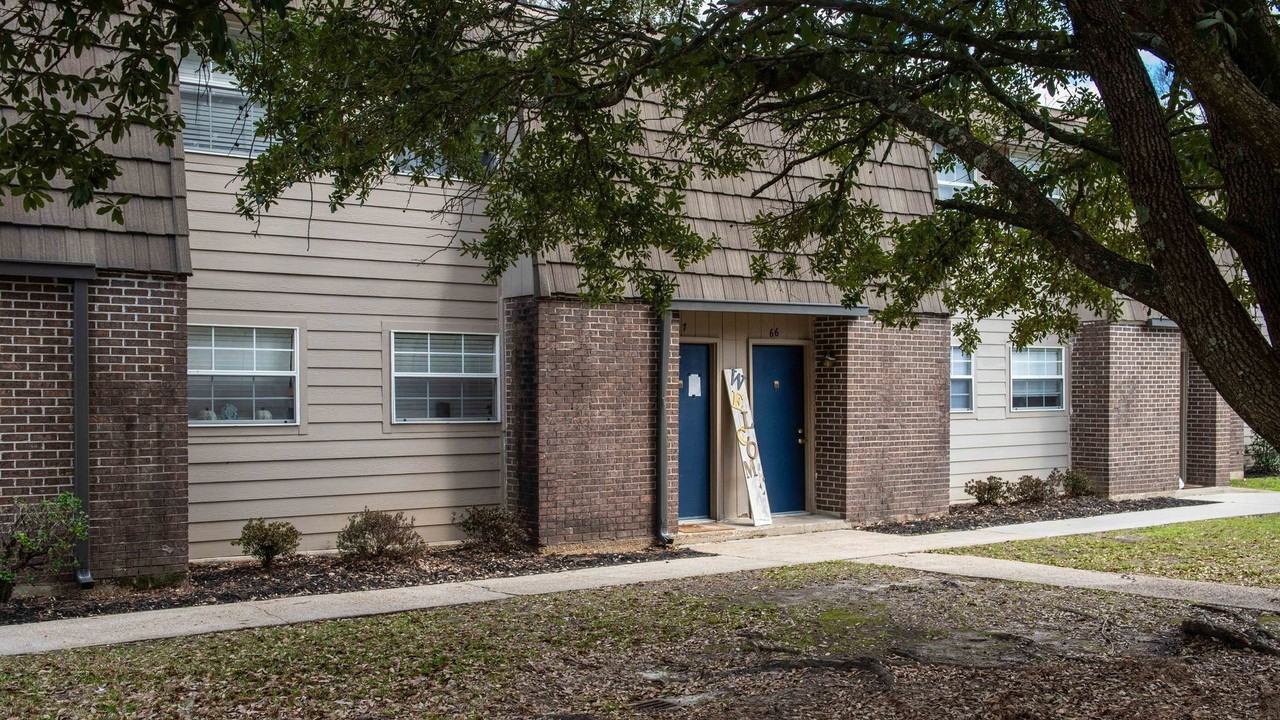 Lincoln Square Apartment Homes - Photo 5 of 40