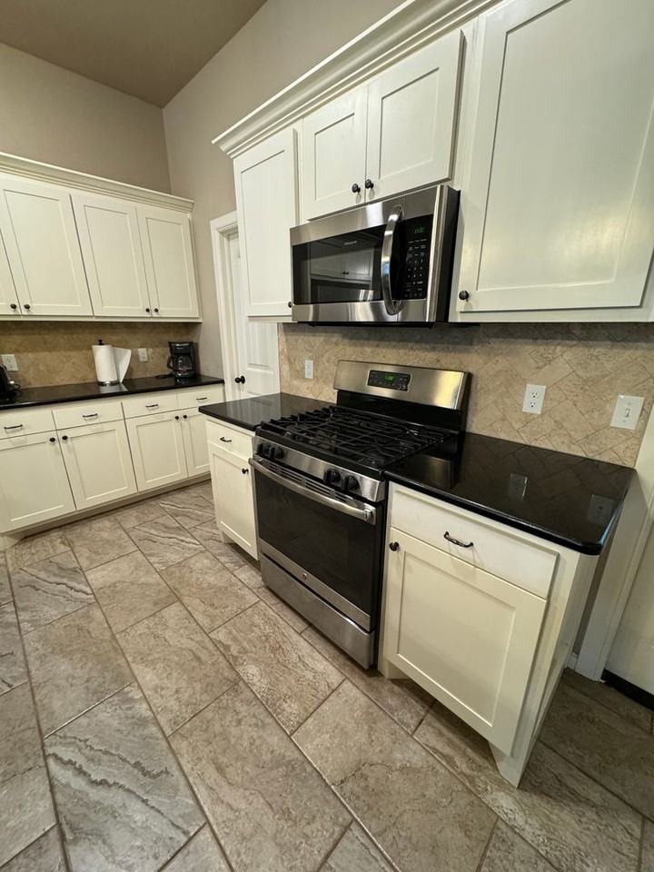 4729 Enclave Pl - Photo 6 of 28