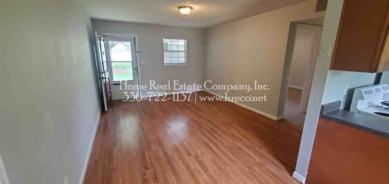 3463 Valley Rd - Photo 5 of 9