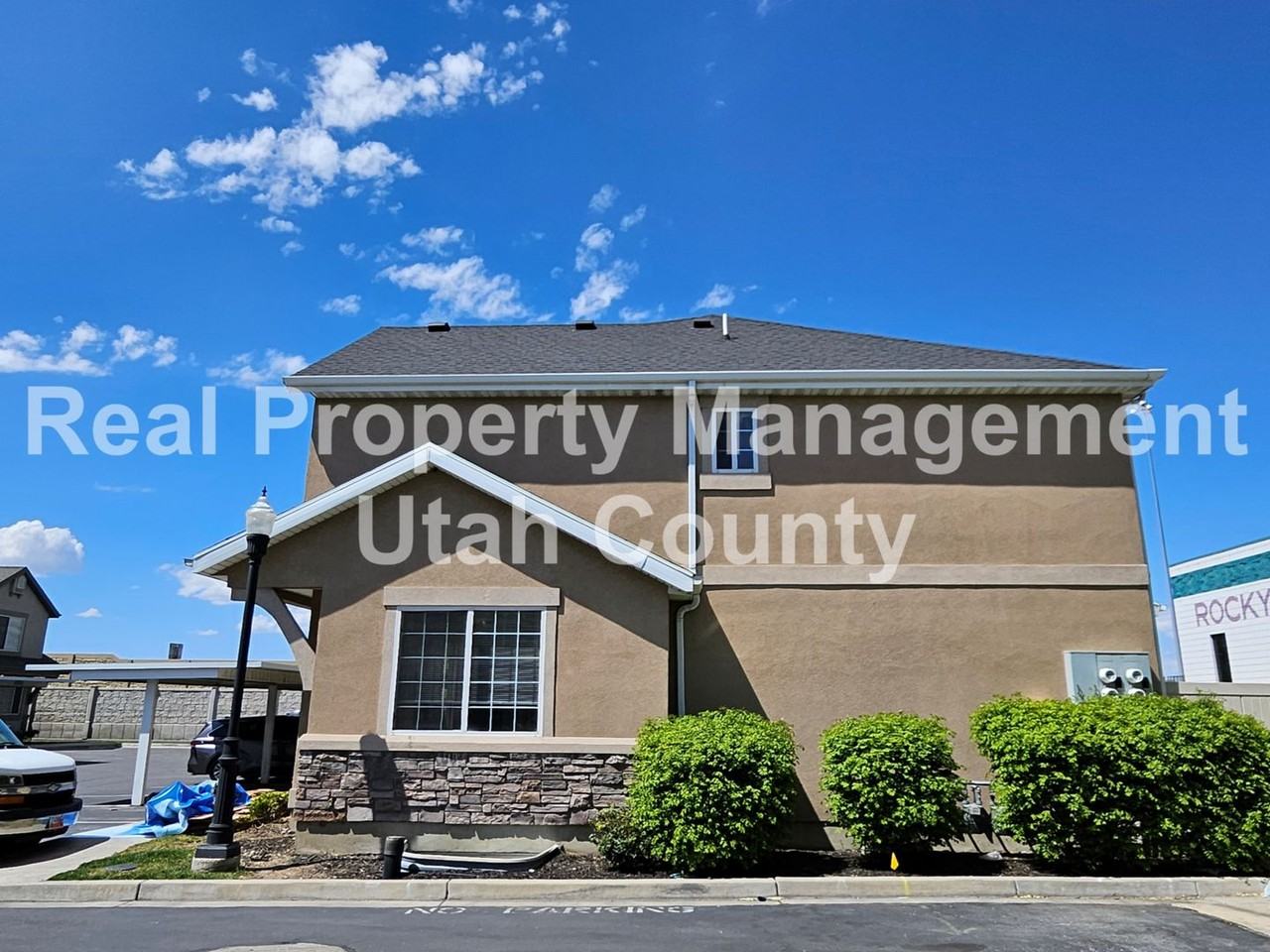 491 N 1235 W - Photo 2 of 19