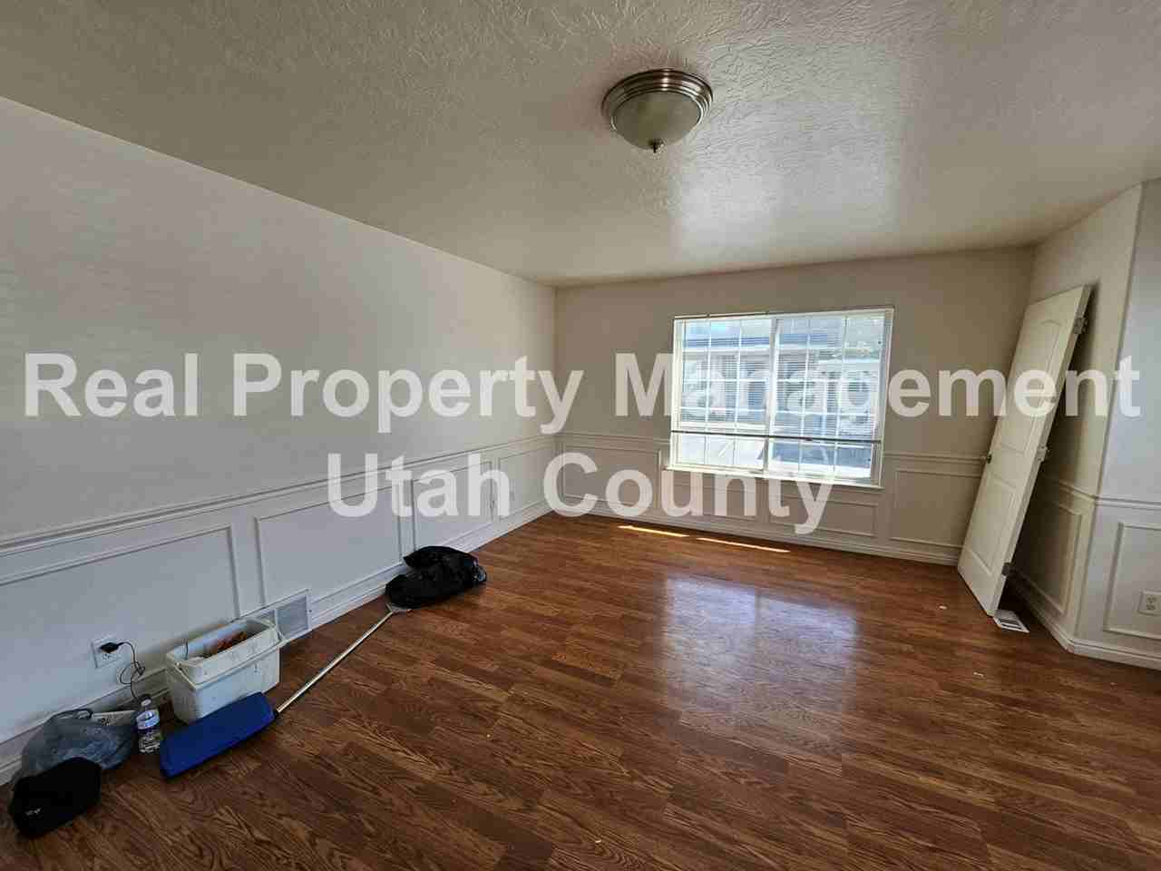491 N 1235 W - Photo 6 of 19