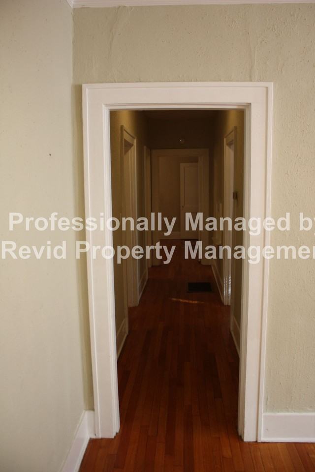 1820 Forest Ave - Photo 7 of 23