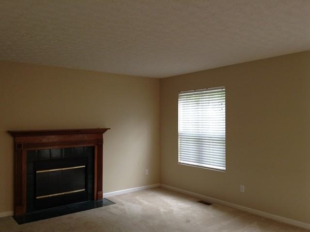 1095 Flick Ln - Photo 3 of 16