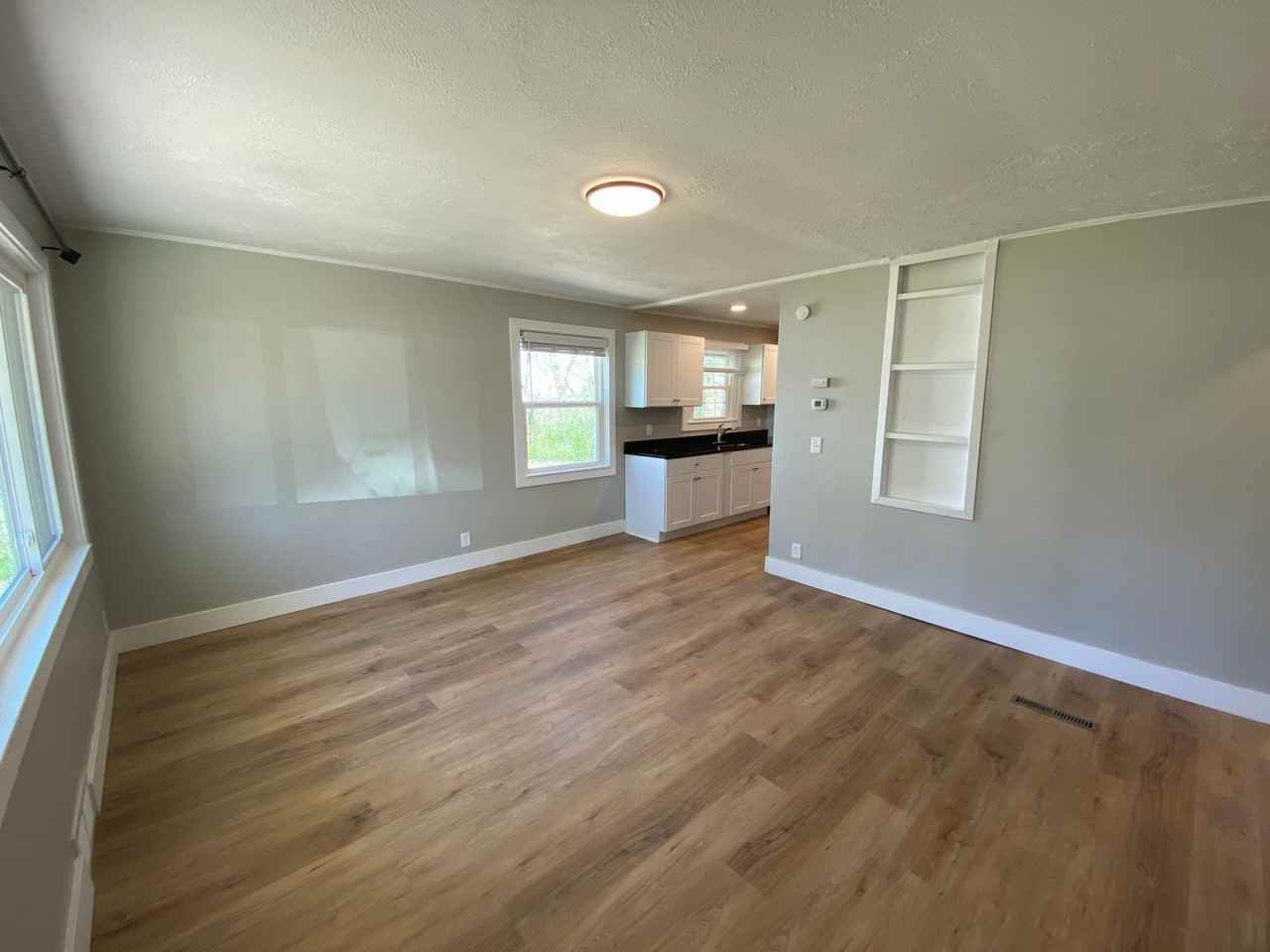 2209 N 38th Ave - Photo 2 of 15
