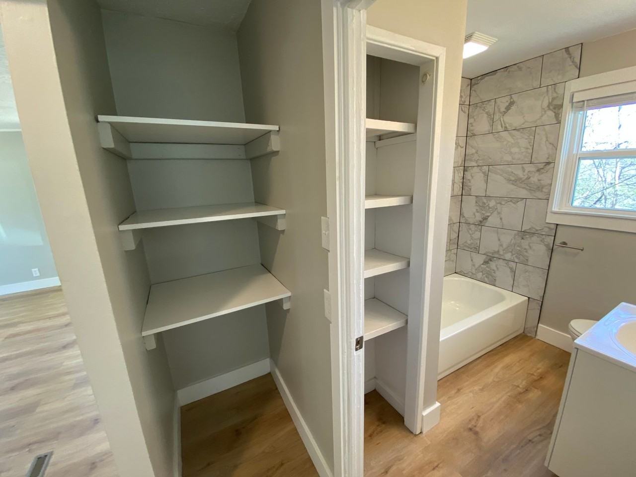 2209 N 38th Ave - Photo 7 of 15