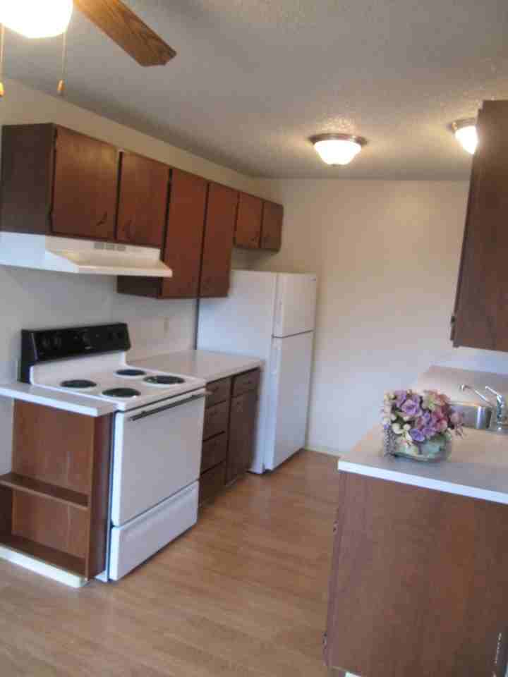 607 47th Street #307 - Photo 2 of 19