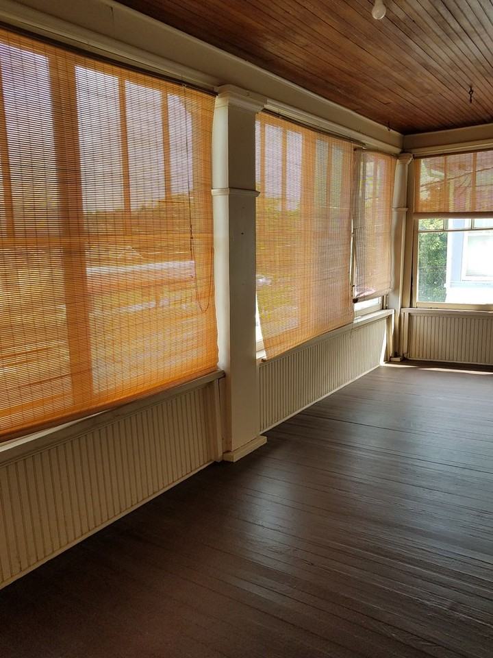 1225 W 8th St - Photo 3 of 12