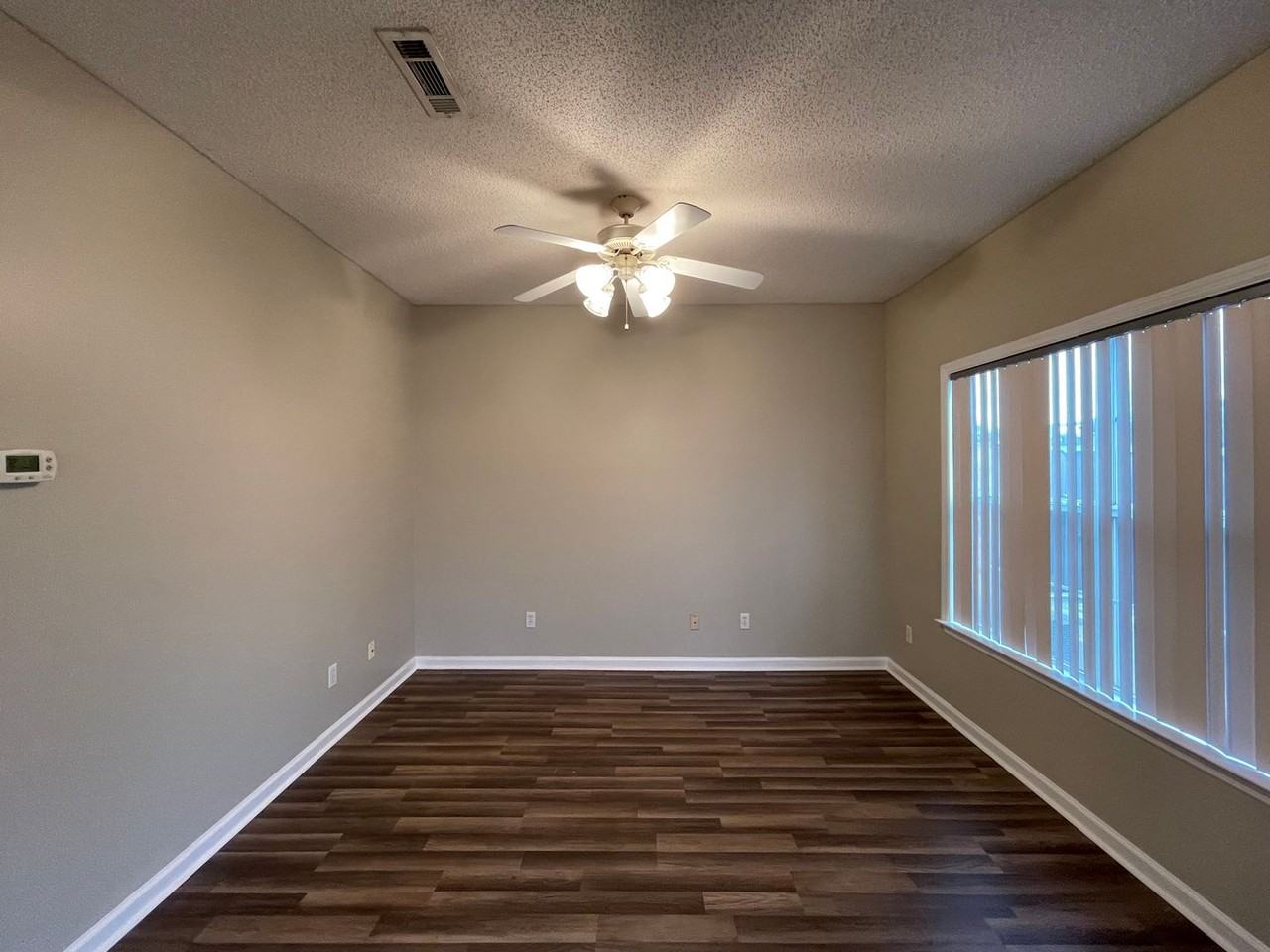 7 Courtyard Way - Photo 7 of 26