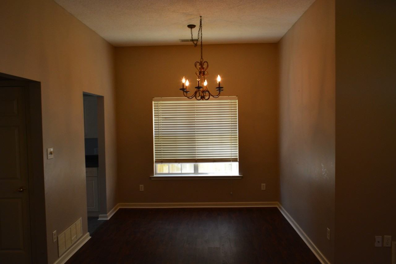 6871 Wrigley Dr - Photo 4 of 11