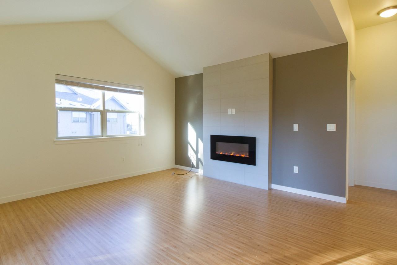 13925 Sw Meridian St #402 - Photo 5 of 20