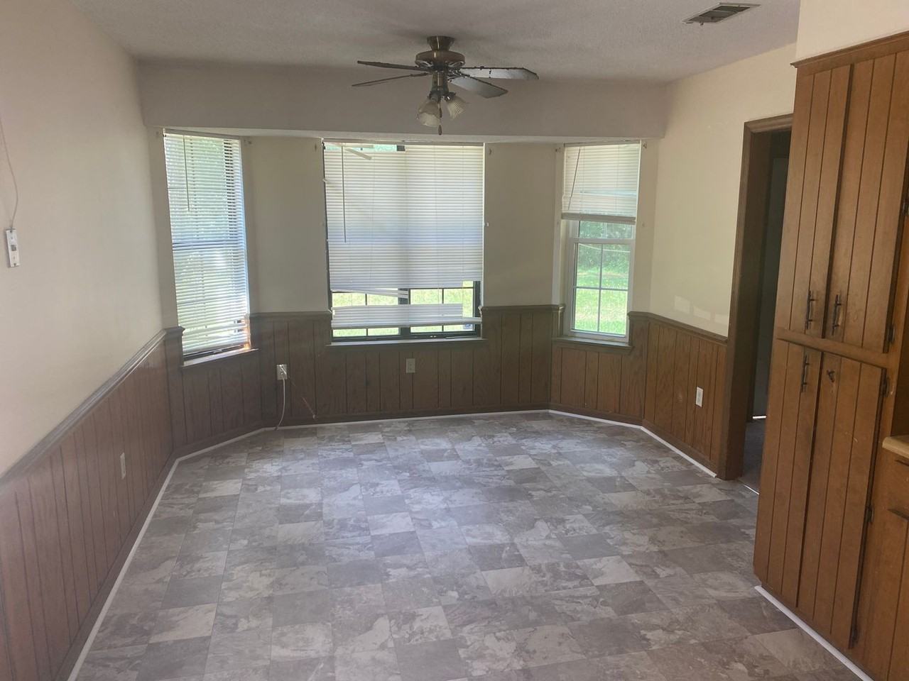 2105 Vail Dr - Photo 3 of 14