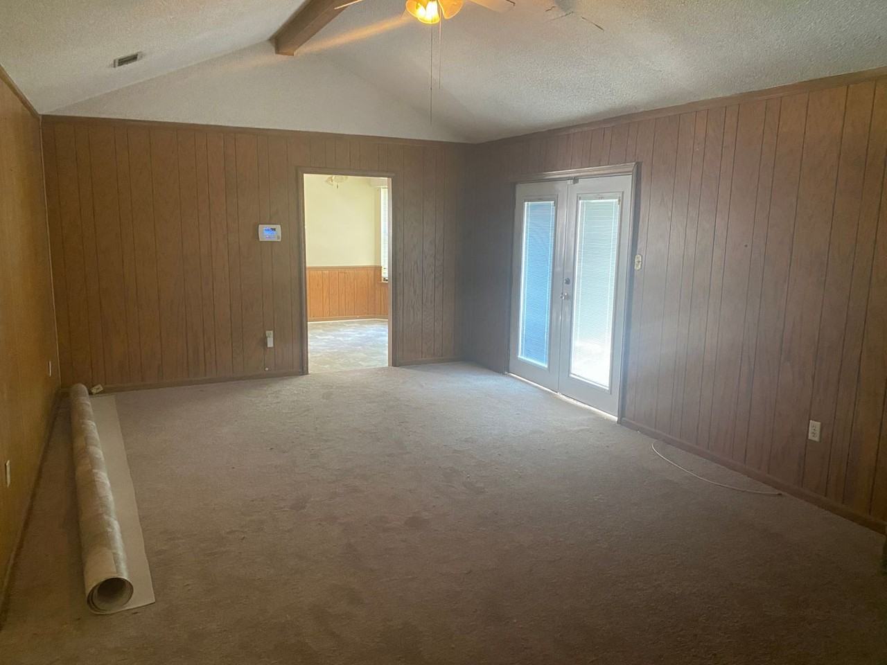 2105 Vail Dr - Photo 4 of 14