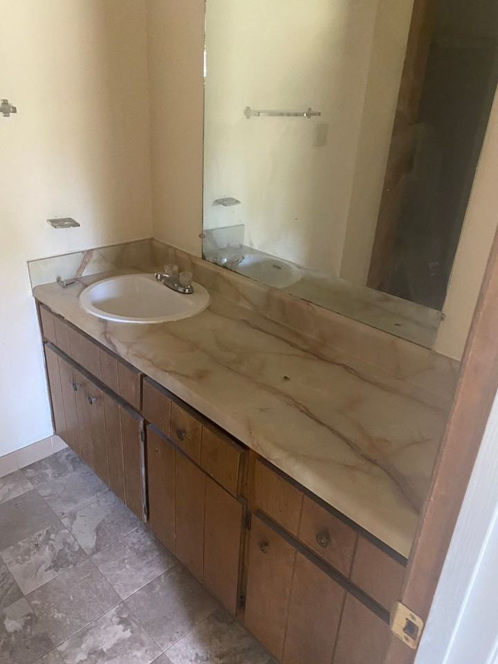 2105 Vail Dr - Photo 7 of 14