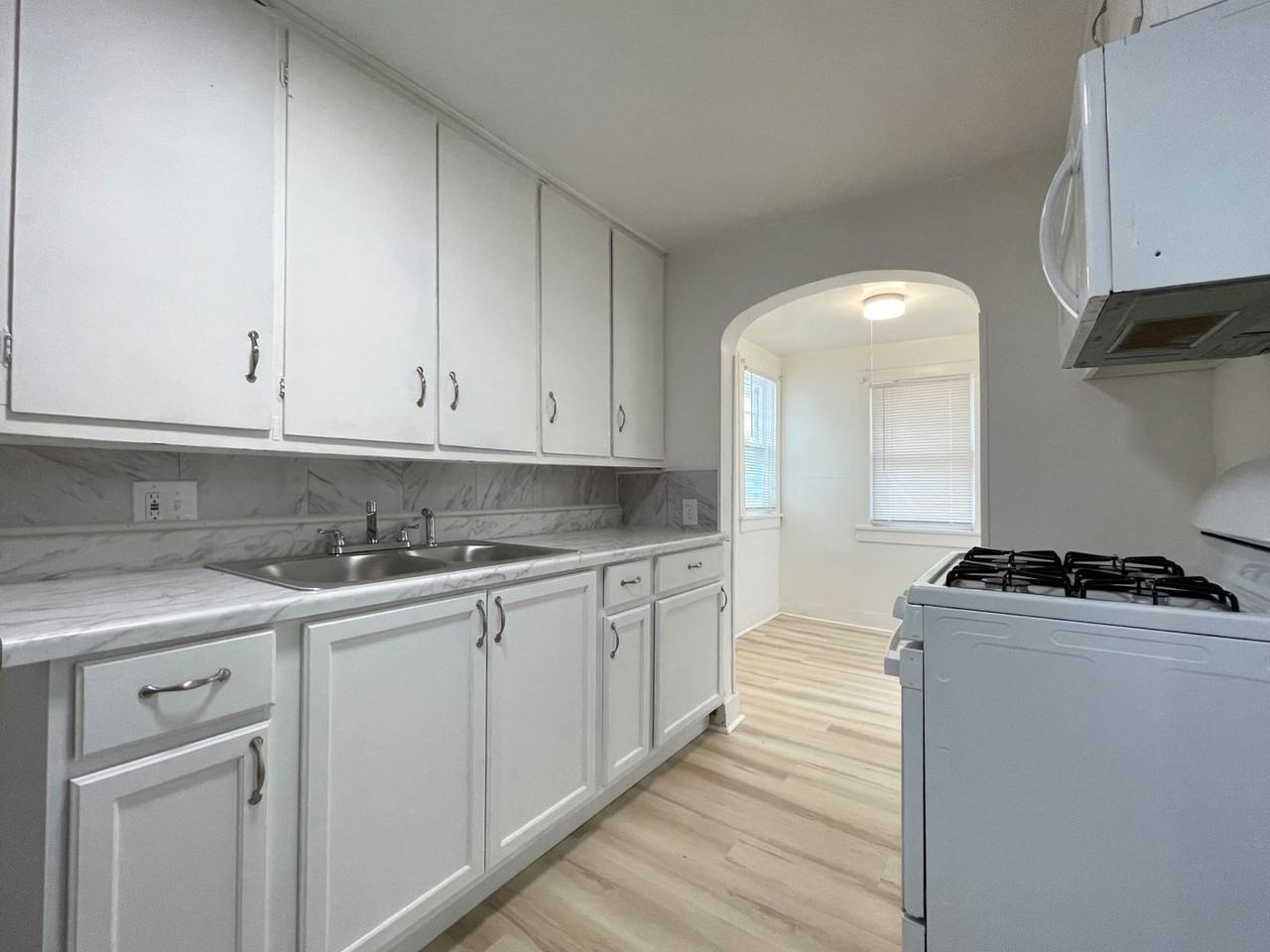 520 W 8th Ave - Photo 7 of 21