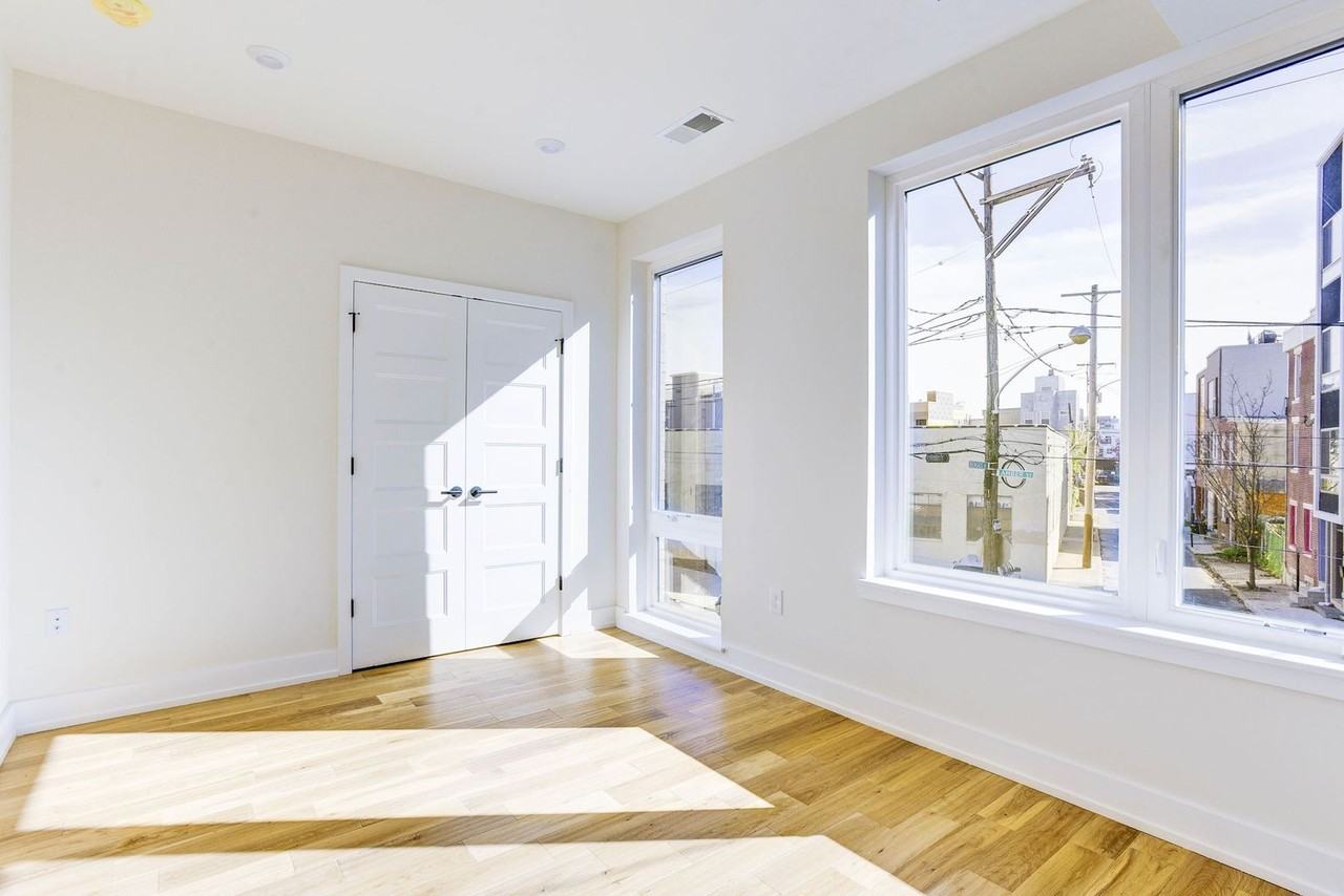 2010 Amber St - Photo 5 of 10