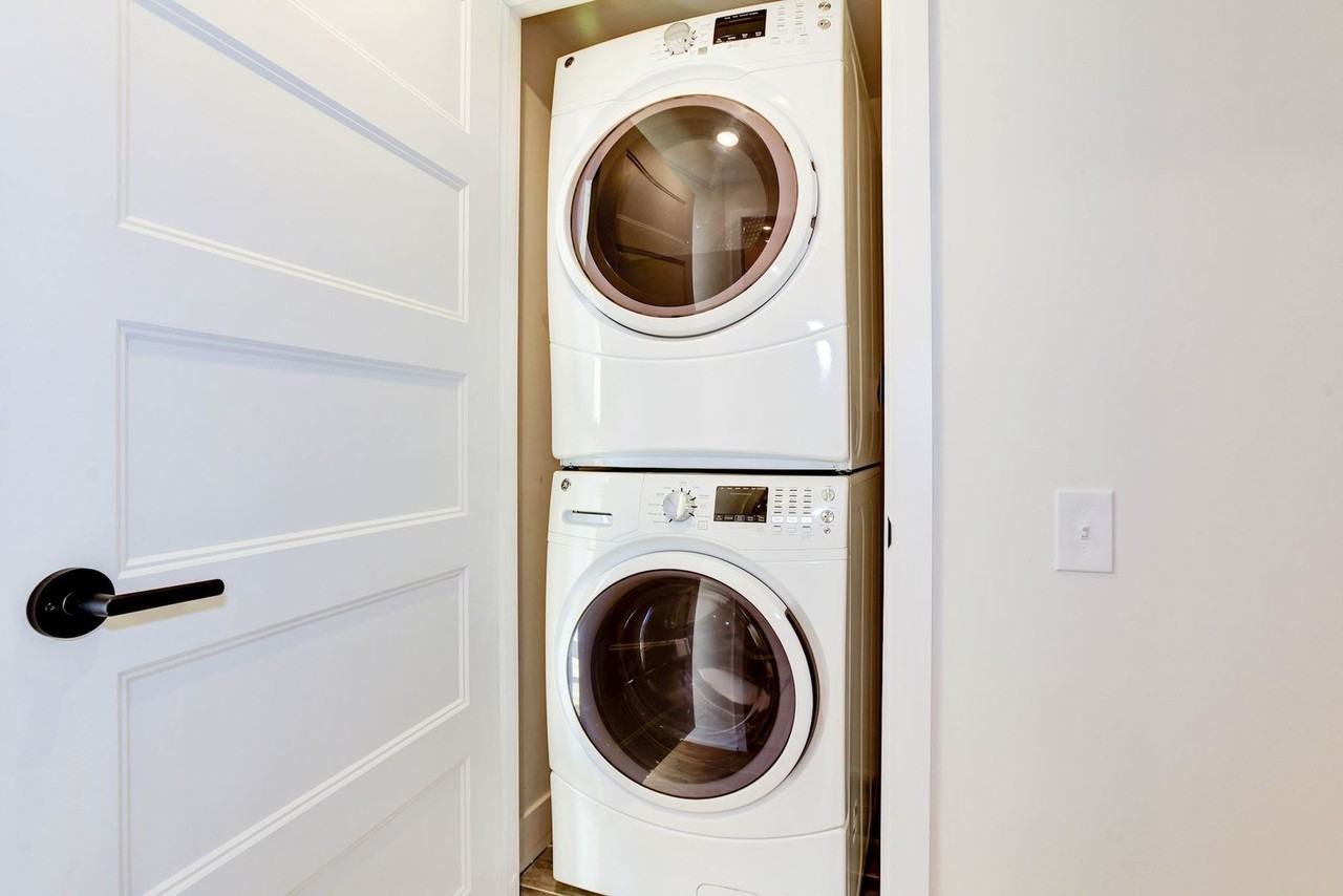 2010 Amber St - Photo 7 of 10