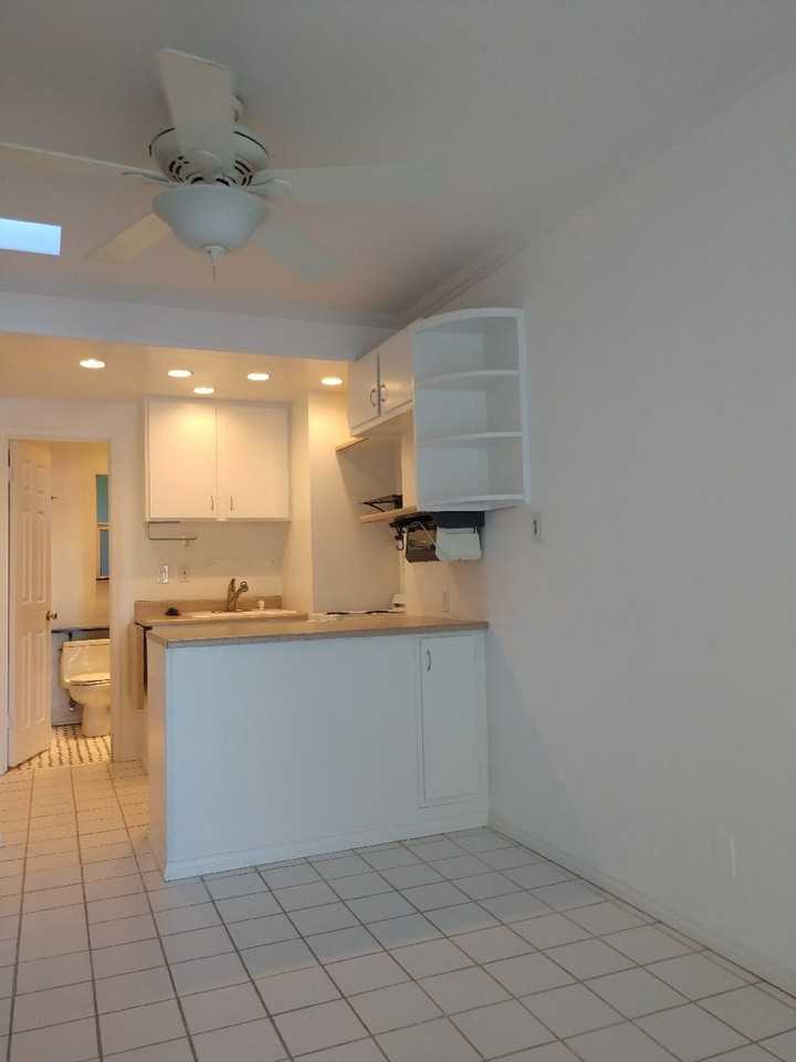 665 665 Camino Real  - 04 #04 - Photo 3 of 11
