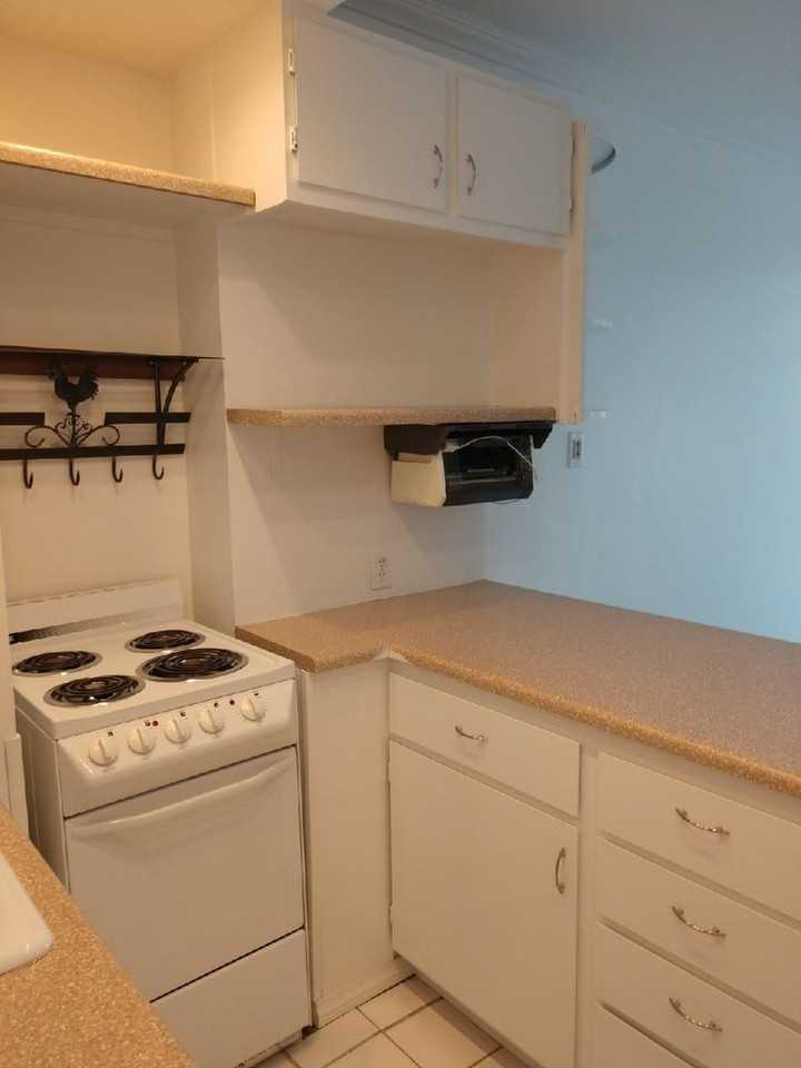 665 665 Camino Real  - 04 #04 - Photo 4 of 11