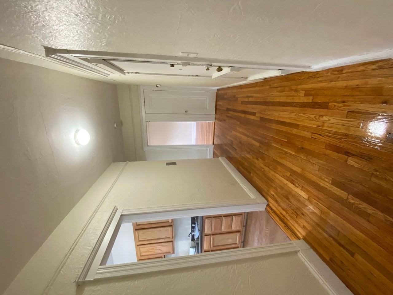 1683 Commonwealth Ave - Photo 5 of 9