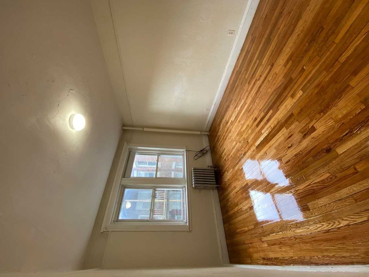 1683 Commonwealth Ave - Photo 7 of 9