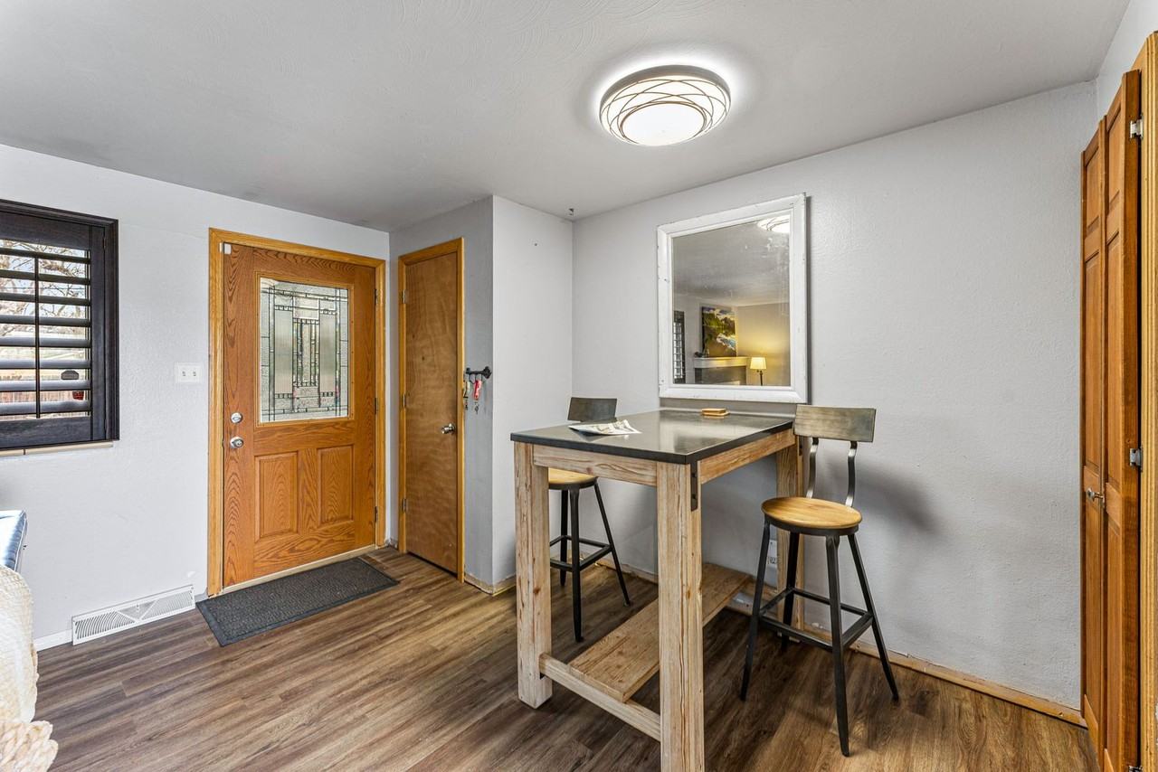 5710 S Julian St - Photo 6 of 24