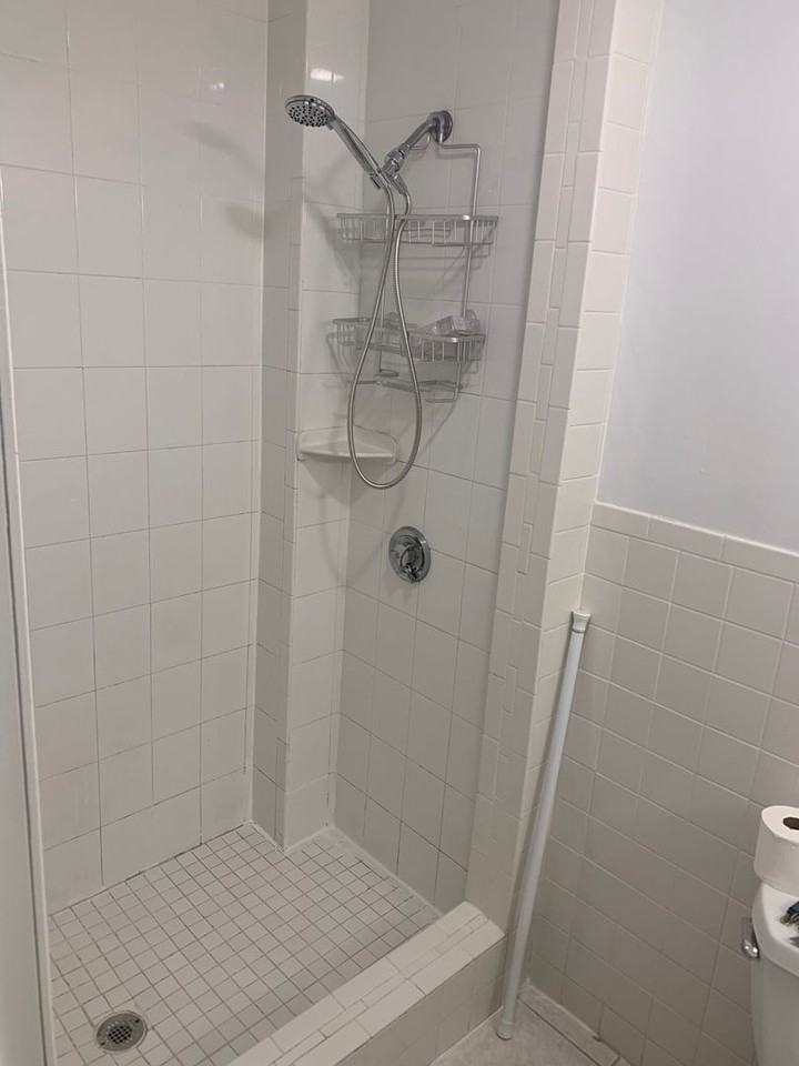 303 Summit Ave - Photo 6 of 21