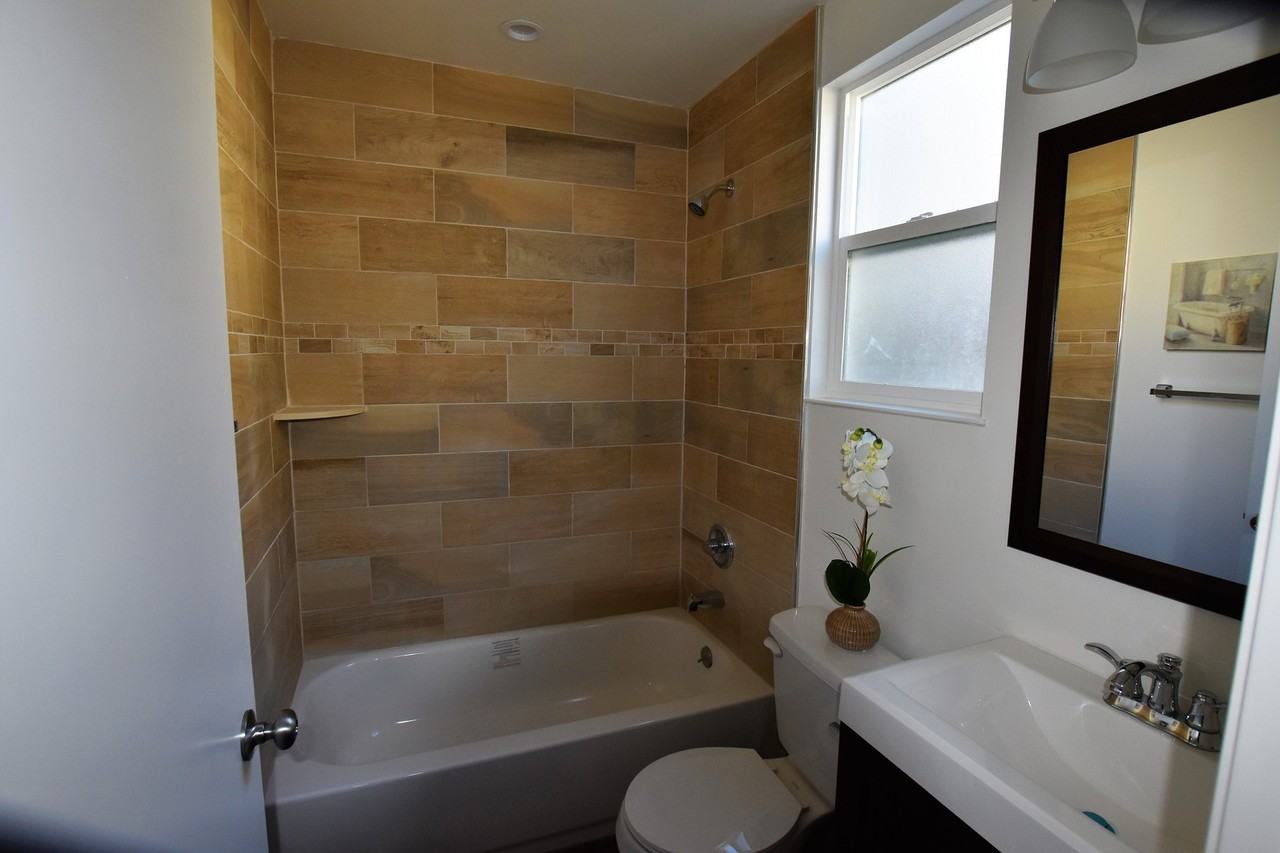 1019 Caldwell Ave - Photo 6 of 9
