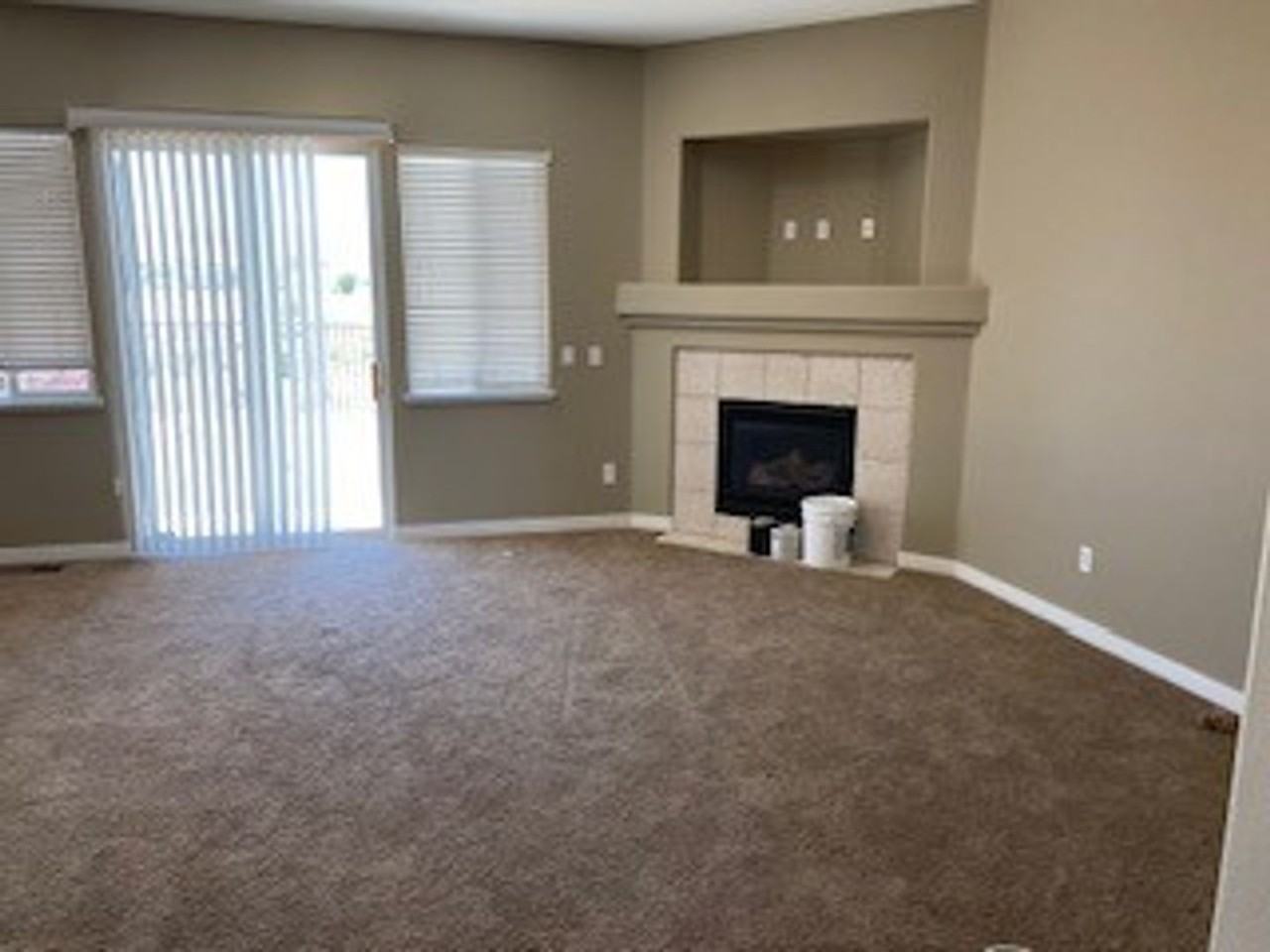 1219 Turnberry Dr - Photo 3 of 12