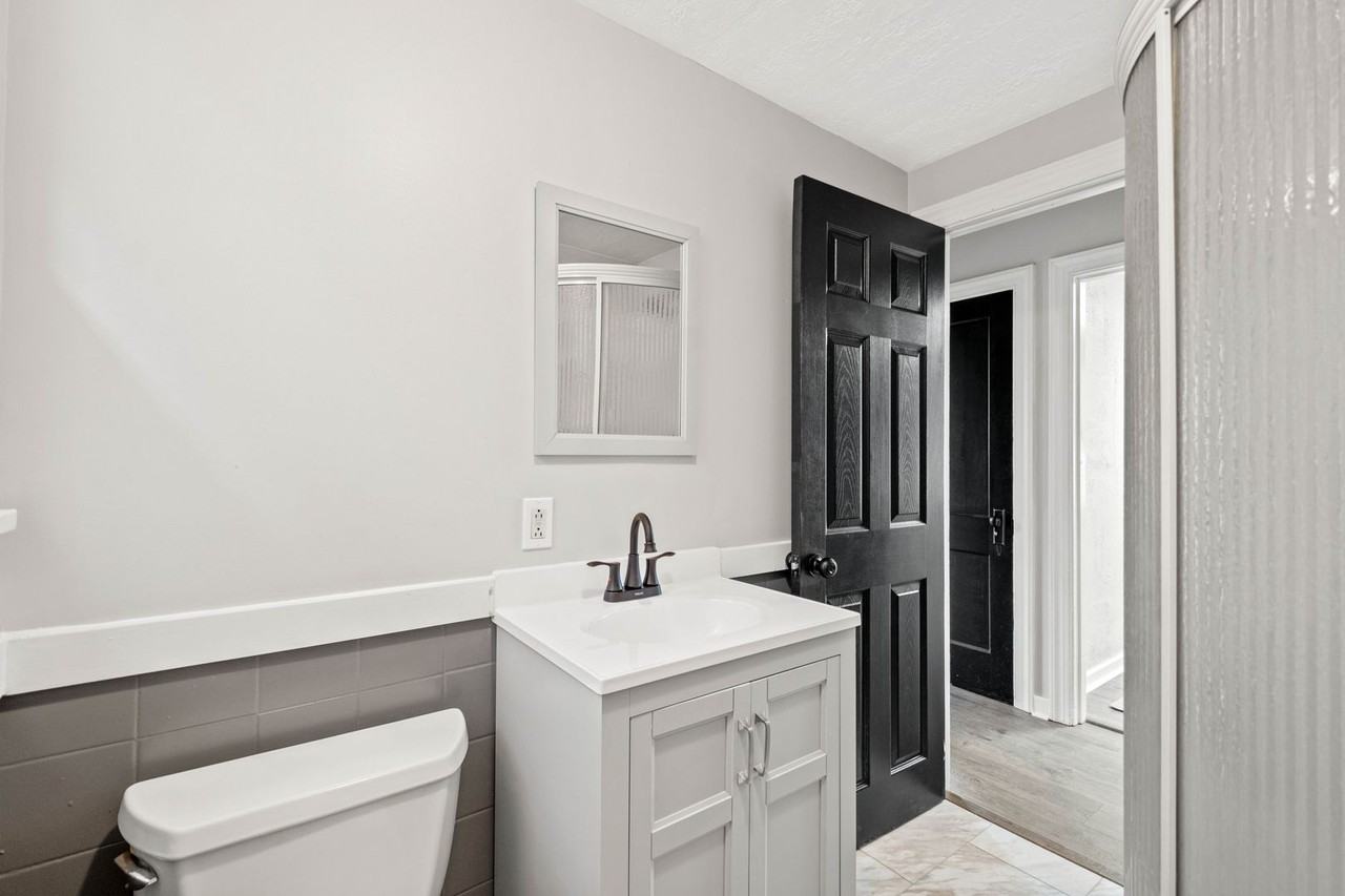 36 W Meyers St - Photo 7 of 35