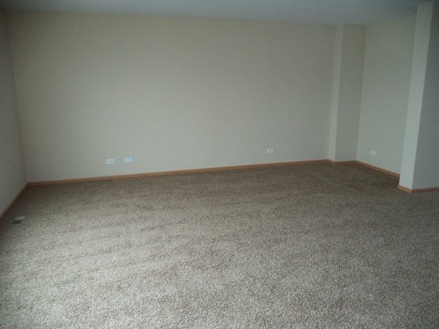 2228 Ridge Dr - Photo 3 of 17