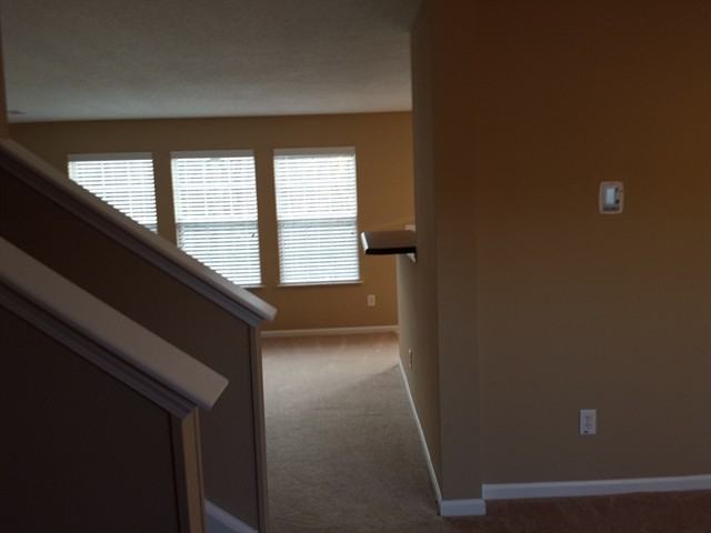 515 Kingsman Ln - Photo 2 of 14