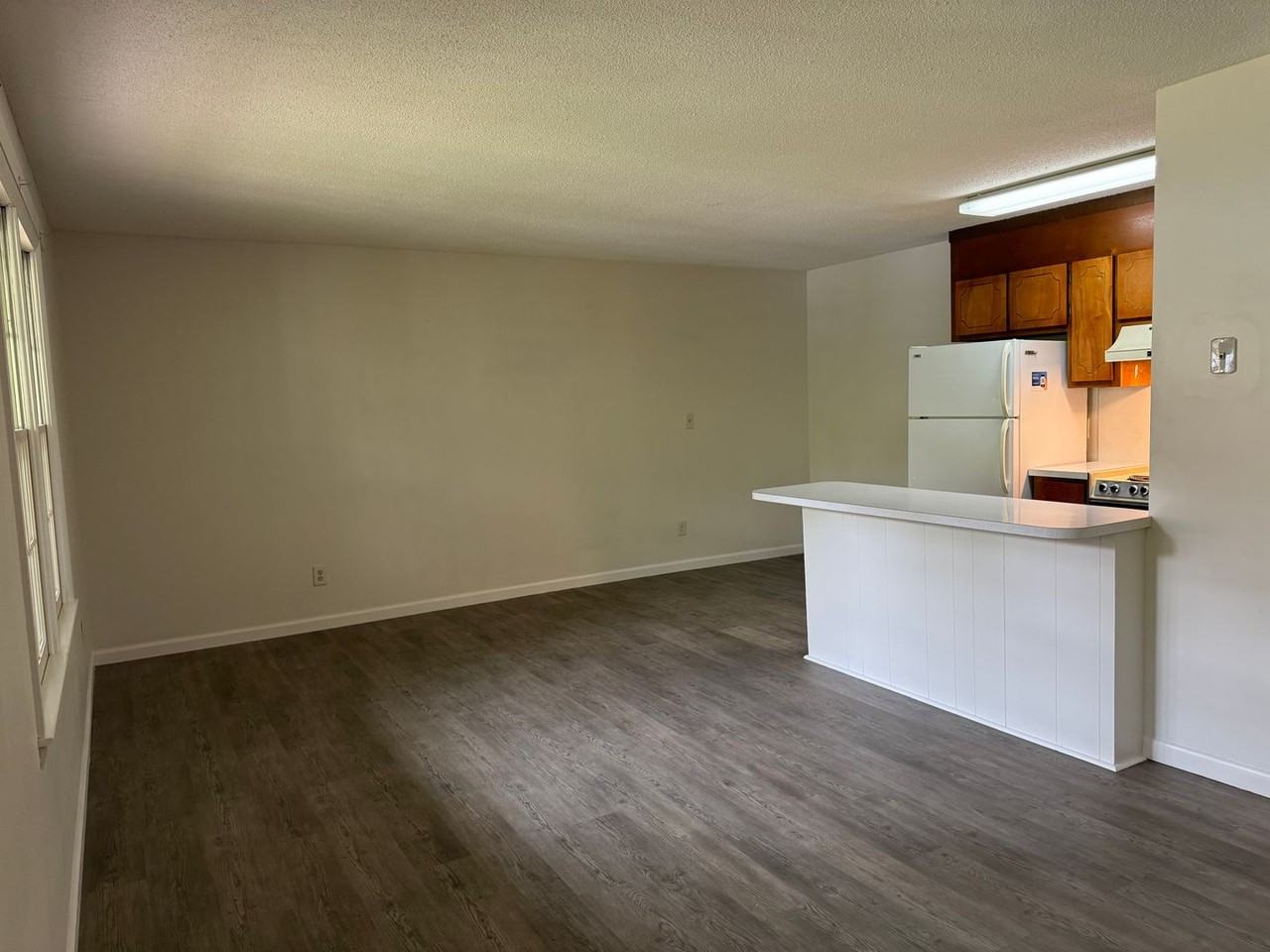 415 Cranbrook Ave Se - Photo 6 of 15